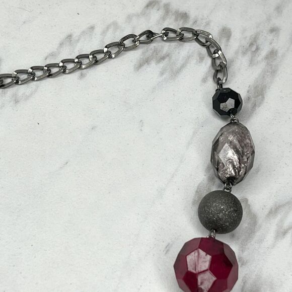 Chico's Beaded Dark Silver Tone Chain Link Statement Necklace - Picture 4 of 12